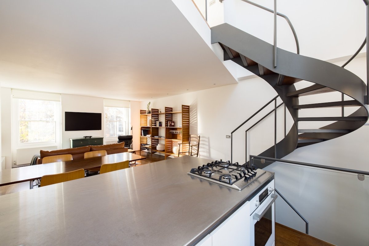 Bellevue Notting Hill 2 Bed by Holland Park gallery image 4