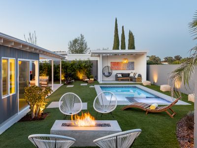 Midcentury Lux 4BR home w Pool/Spa/Cabana/Firepit
