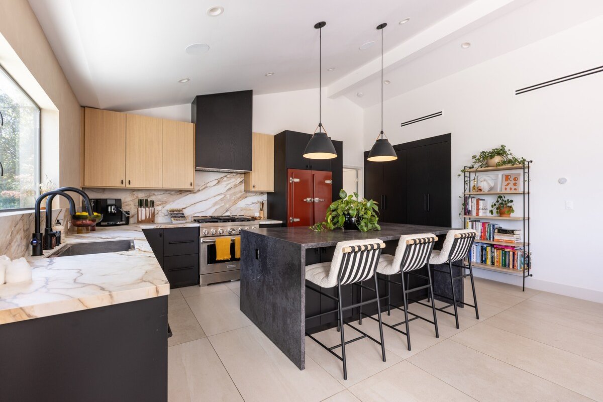 Hollywood Hills House with City Views gallery image 3