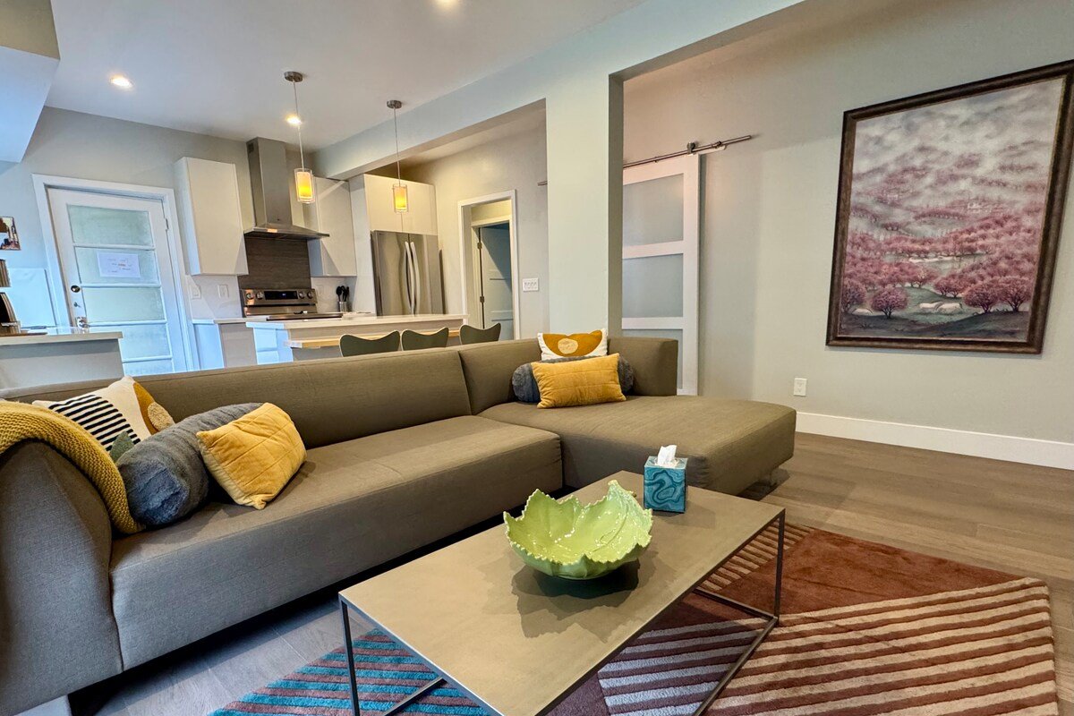 2 BR/2 BA Downtown Palo Alto near Stanford gallery image 3