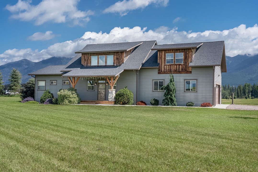 New! Private Hot Tub, and Stunning Views