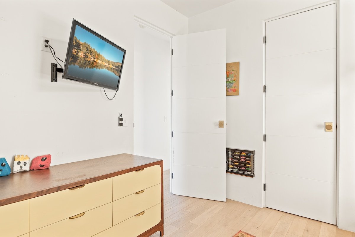 Lakefront Modern A Frame gallery image 4