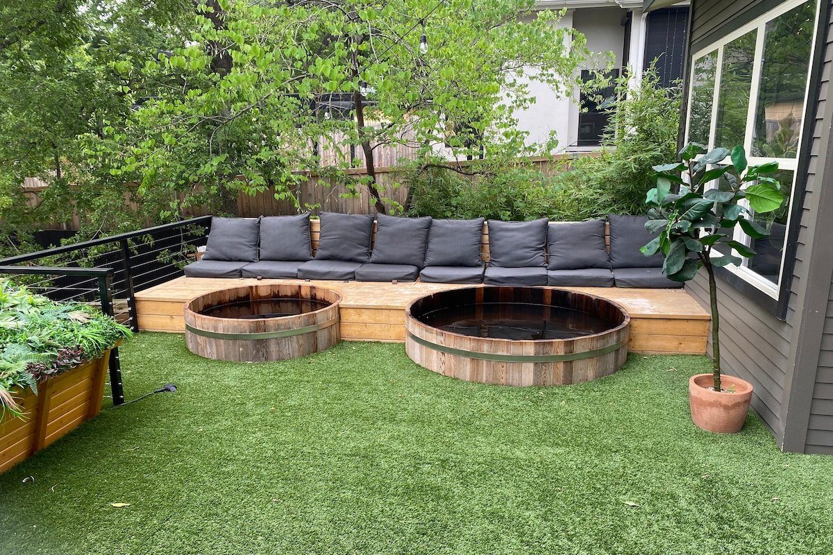 Bouldin Oasis + Hot Tub & Cold Plunge gallery image 5