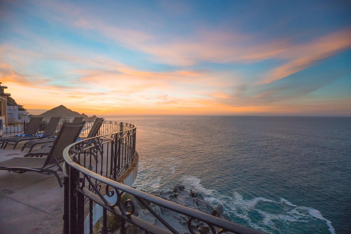 Close to Downtown – Villa Grande by Cabo Villas gallery image 2