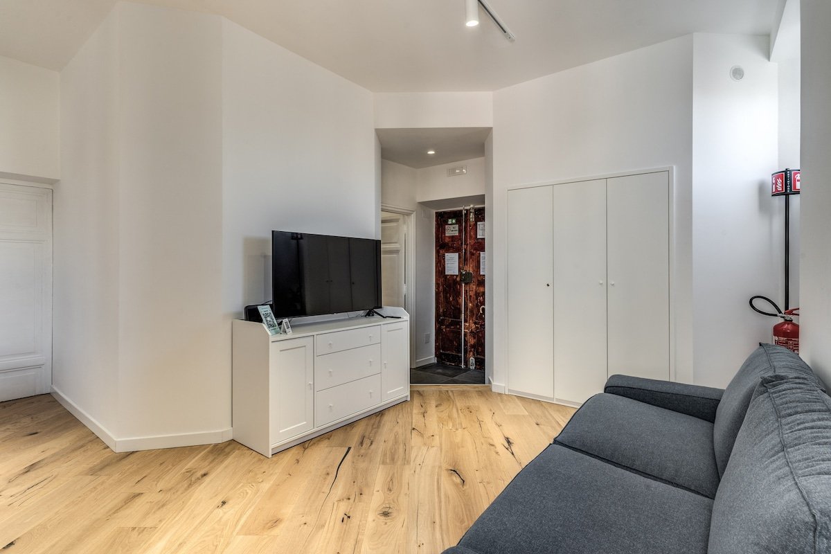 Charming Apartment Antonia 300 mt from Colosseum gallery image 5