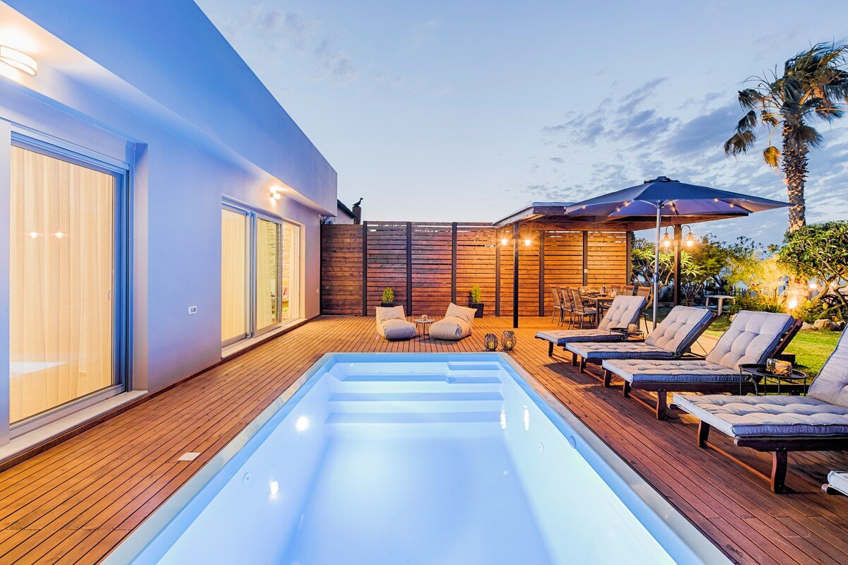 Nastazia Luxury Beach House gallery image 3