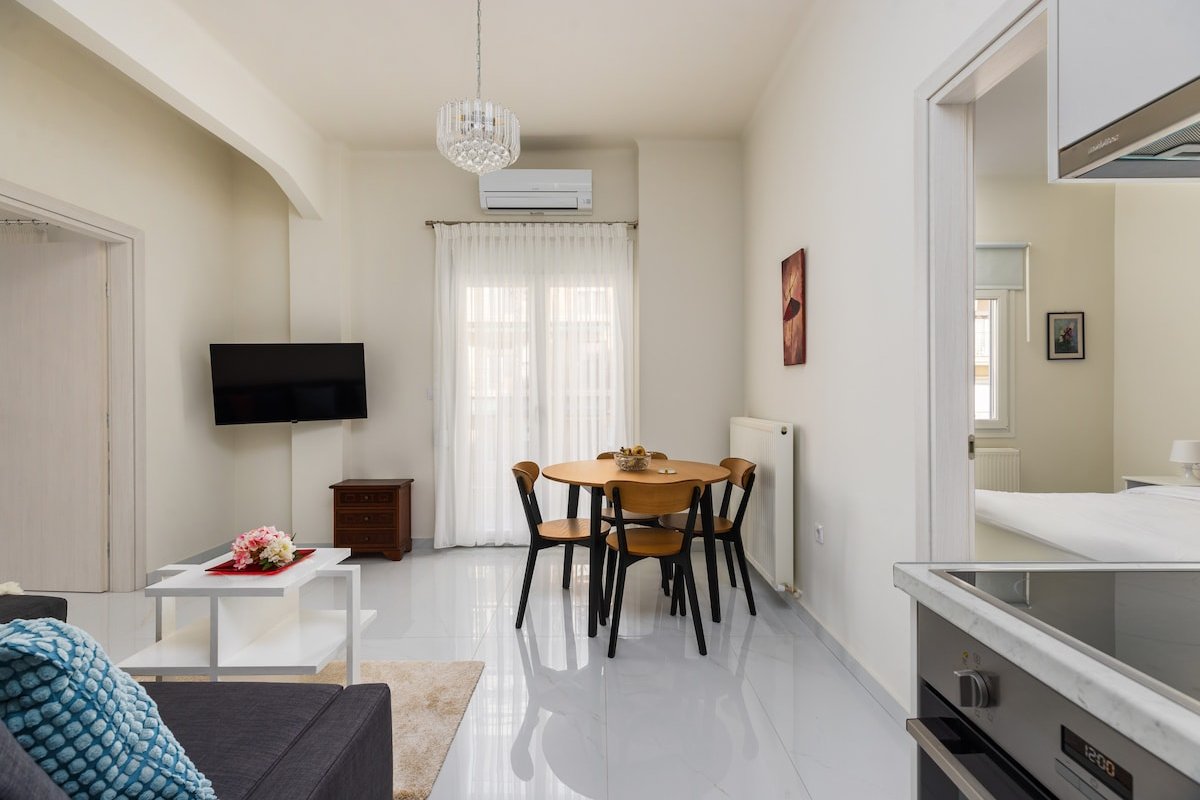 Bianca by halu! Central 2-BD apt gallery image 3