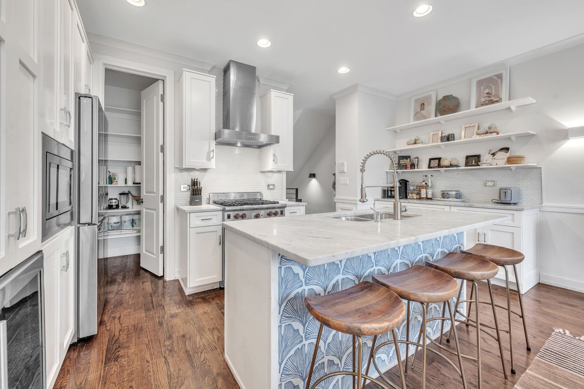 Trendy & Cozy 4BR/4BA with Garage,West Town