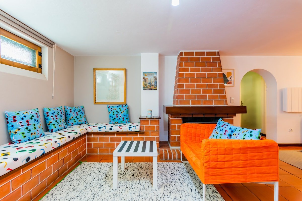 3-Storey House in the Heart of Foz do Douro gallery image 3