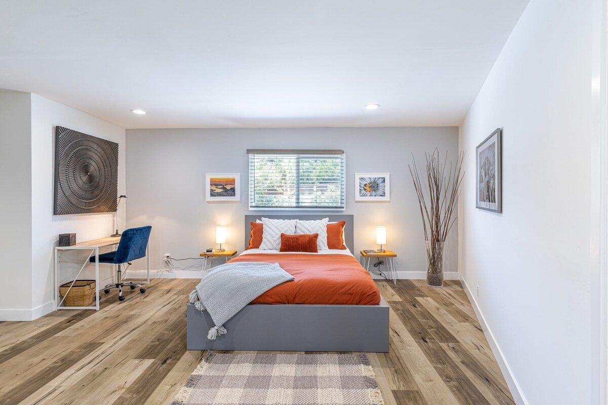 *3000sf 6BR! Htd Sparkling Pool, Cabana, BBQ!* gallery image 5