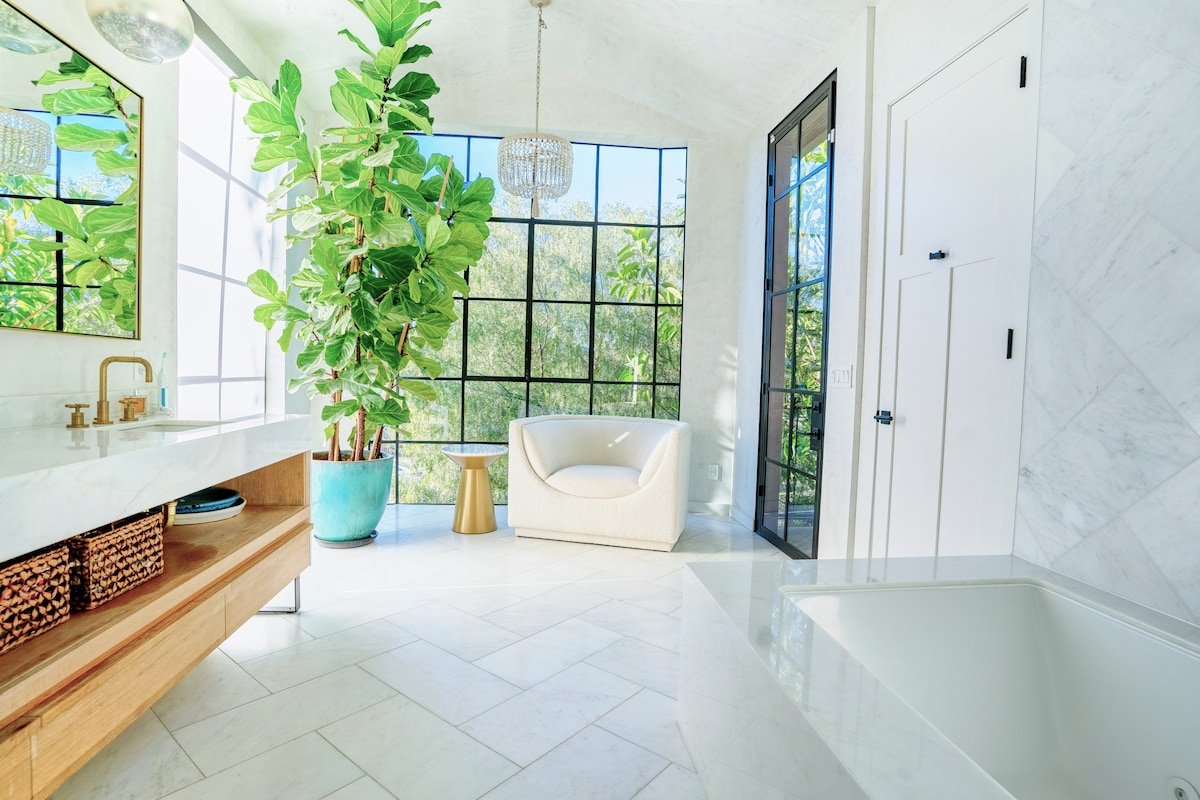 Designer family home in Venice Beach gallery image 4