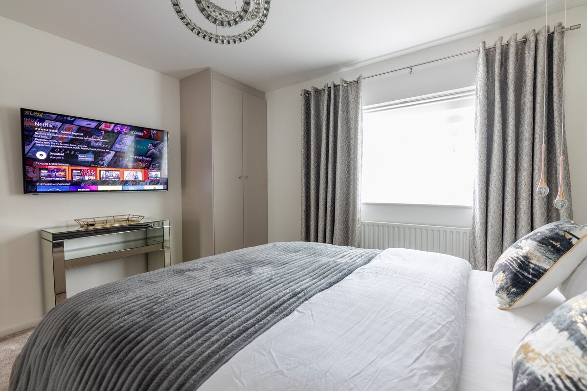 Luxury 3 Bed House Manchester Central Free Parking gallery image 5