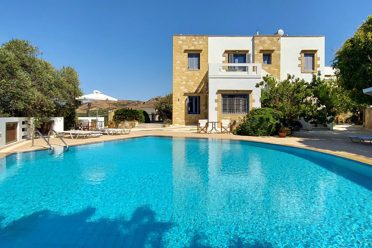 “Thealia villa “-430 m2 – swimming pool – sea view