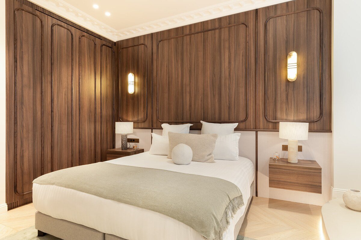 Exceptional 3BR/3BA w/ Services – Champs-Elysées gallery image 3