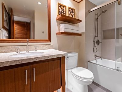 Mauna Lani Point | B204