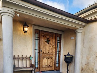 Elegant Executive Home near Sony Studios