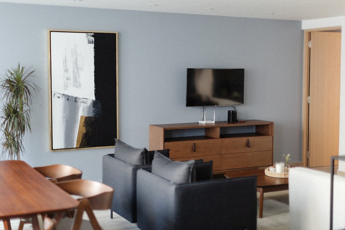 Exceptional Quality | Next to Ritz Carlton gallery image 3