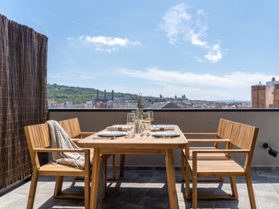 master La Rambla | 2 BR Apartment with Balcony