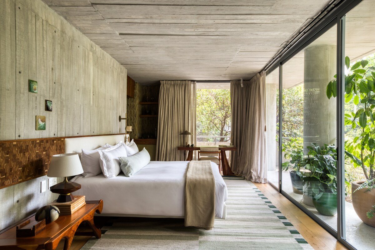 2BR Perfect Location Designer’s Luxury gallery image 4