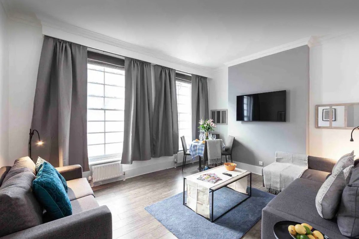 Location! 4bed, 2bath – Covent Garden