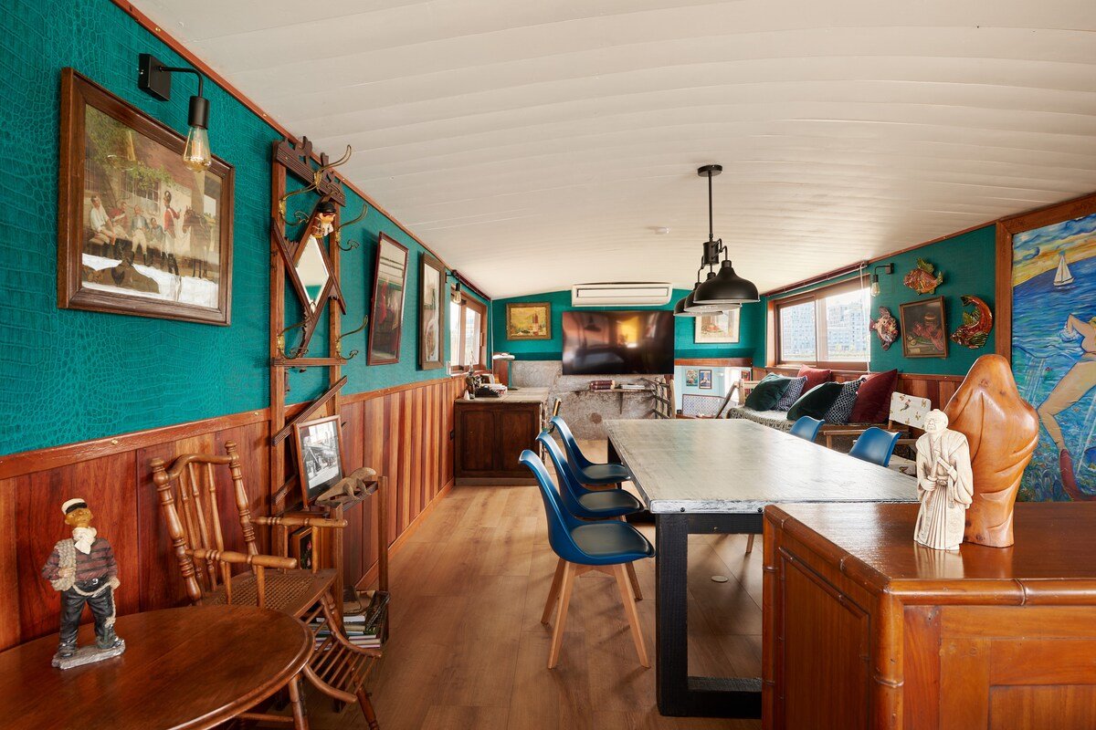 Confortable Péniche de 200 M² parking gratuit gallery image 4