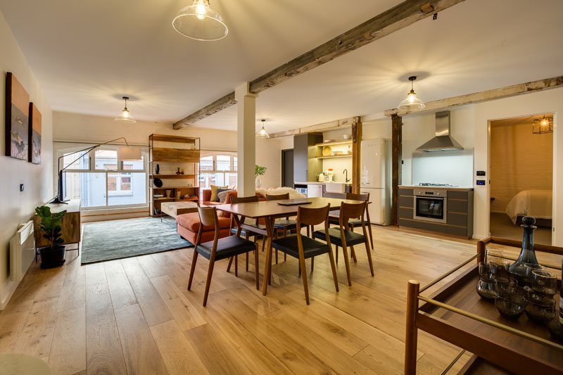 4 Bedroom Luxury Waterfront Apartment in Hobart