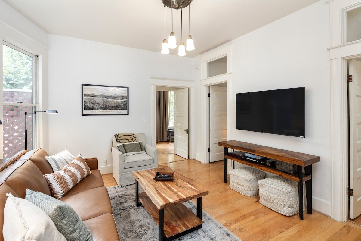 Classic Nob Hill Victorian gallery image 3