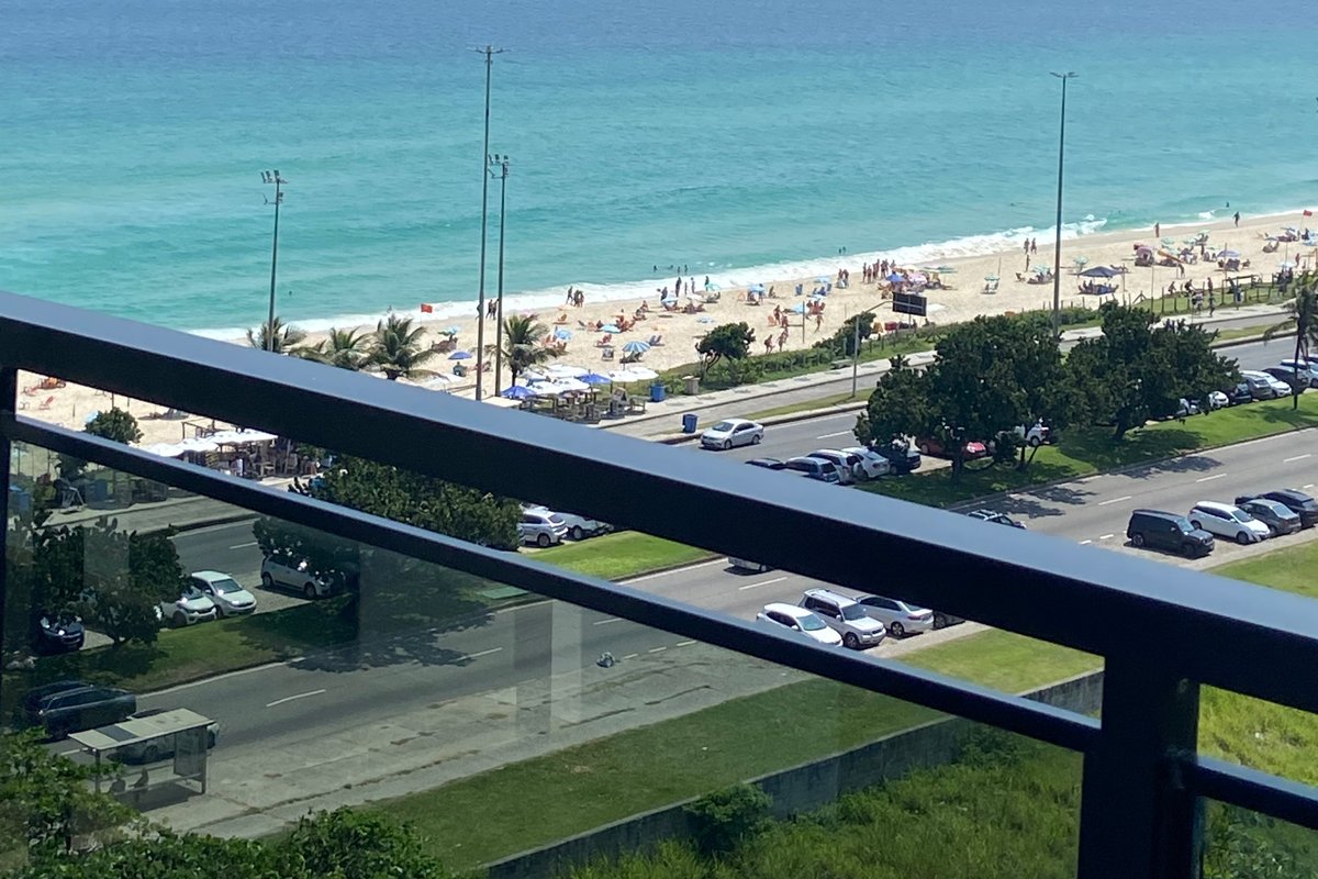 Apto otimo com vista para praia, garagem e seg.24h