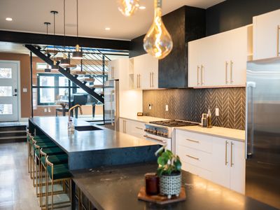 LoHi Home: Hot Tub, Rooftop & Skyline Views