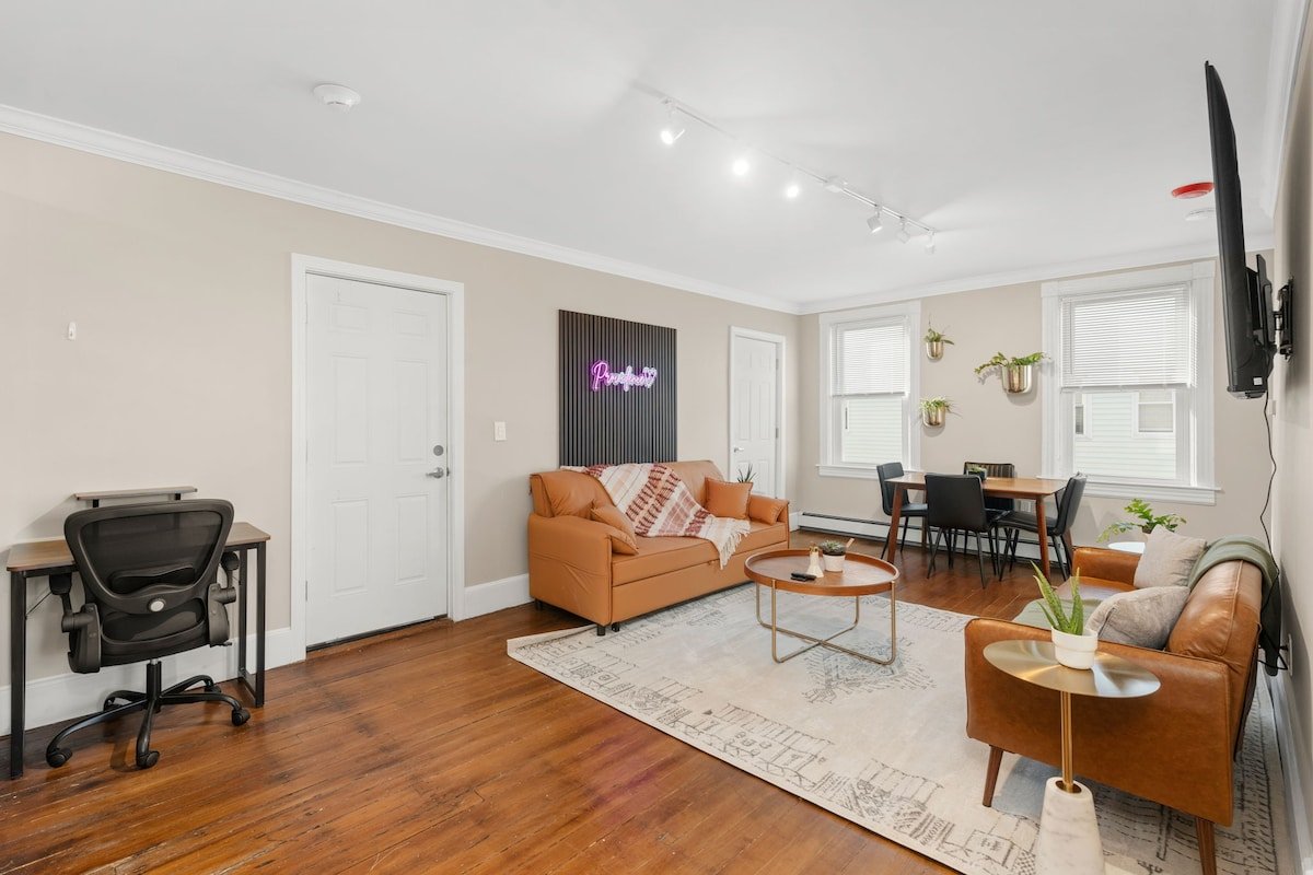 The Garbaldi-Steps to downtown & Federal Hill gallery image 5