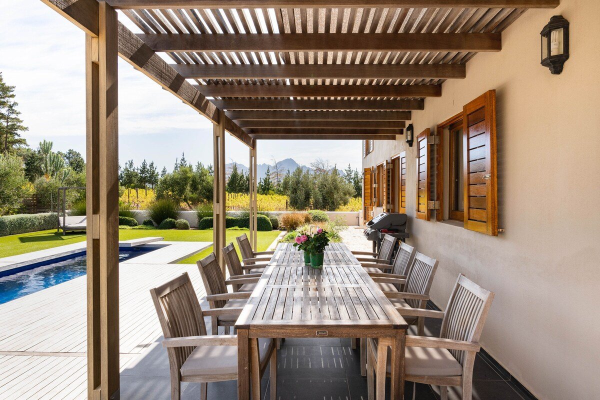 Villa in the Vineyard near Somerset West gallery image 5