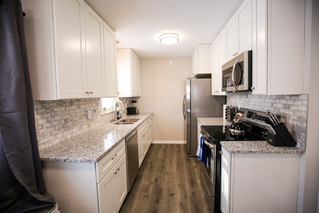 Lux Modern Oasis | WB Lake | Fenced Yard | Grill gallery image 4