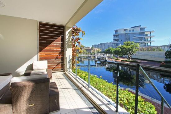 Photo 2 of Gulmarn 002 accommodation in V&A Waterfront, Cape Town with 1 bedrooms and 1 bathrooms