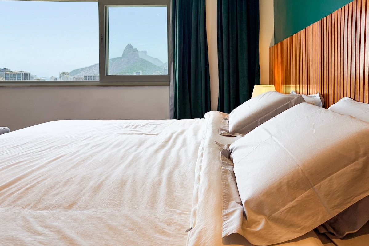 Loft with panoramic view of Ipanema – 2 Suites gallery image 3