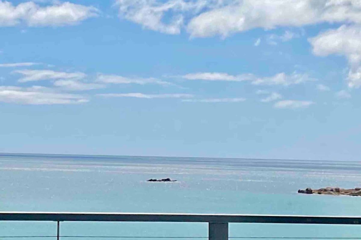 ☀️THE SUMMER HOUSE☀️ at Boat Harbour Beach gallery image 2