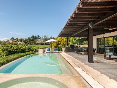 Porta Fortuna Villa With Pool, Bay and Golf Views