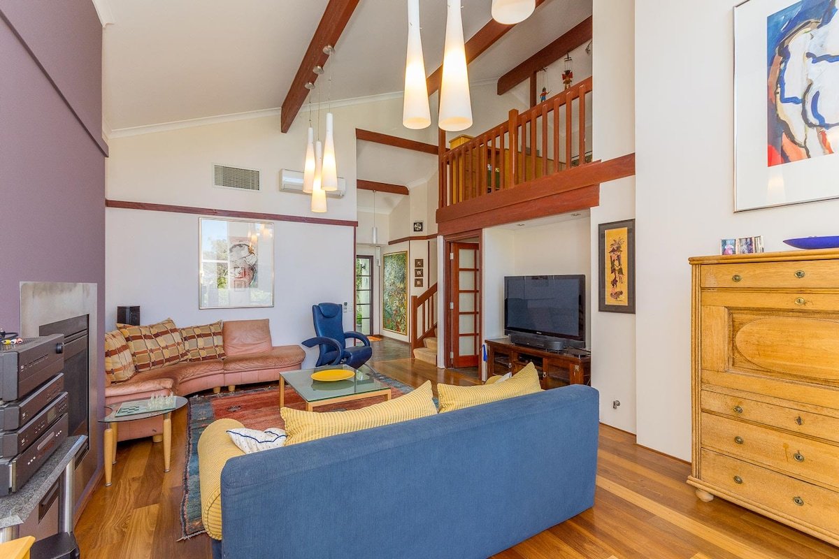 Resort-Style Home gallery image 5