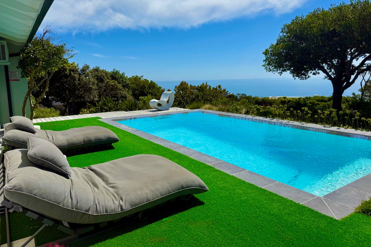 Magnificent home in Camps Bay