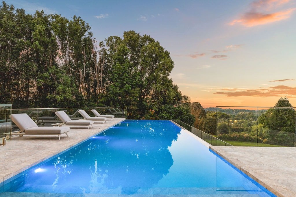 Temple First Light 8 Bedroom luxury Retreat gallery image 5