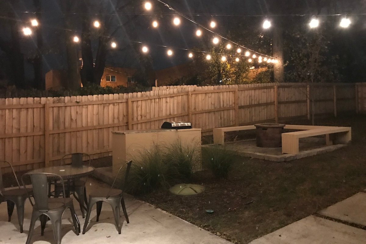 Classy Stay only 2 Miles from Downtown – Sleeps 12 gallery image 4