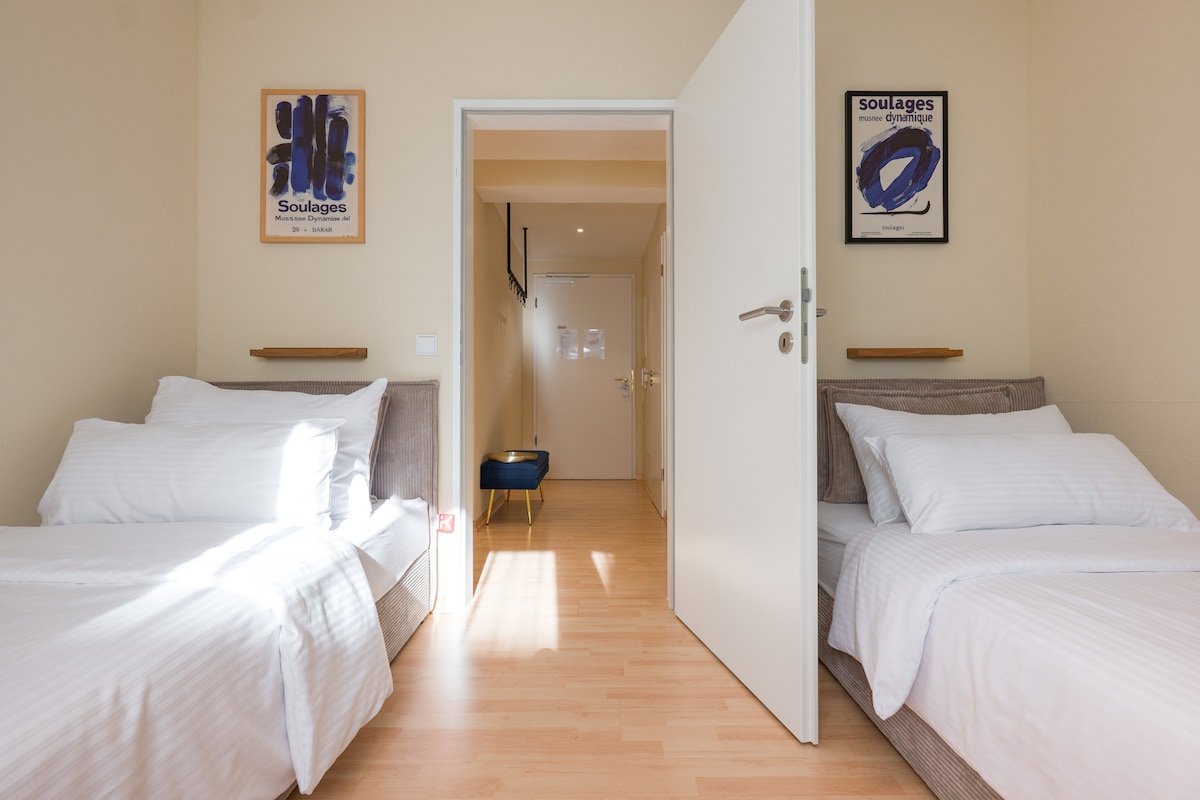 Valemi NEW Luxus 8Per|3BR|2Bad|Central|FreeParking gallery image 5