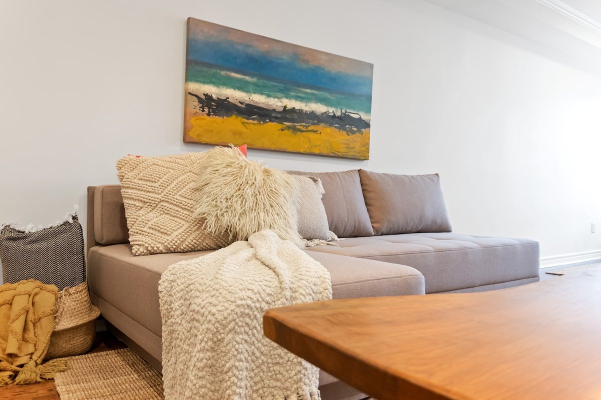 Spacious monthly stays. Your home away from home gallery image 5