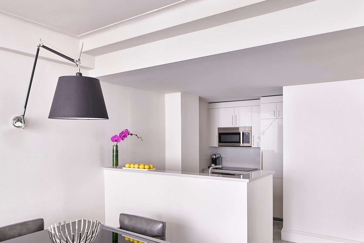 2BR Penthouse Apt w/ Private Terrace gallery image 4