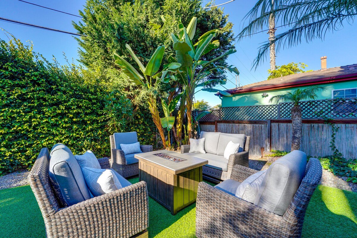 Shores Villa – Spa, Fire Pit, AC, Dream Yard gallery image 3