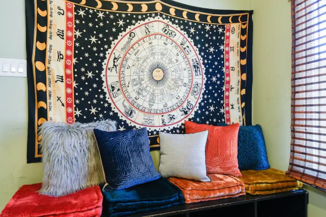 *Mid-City Building 6 beds/4 bath gallery image 3