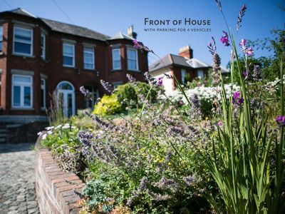 Large LuxuryArchitect Designed House, Sleeps – 15