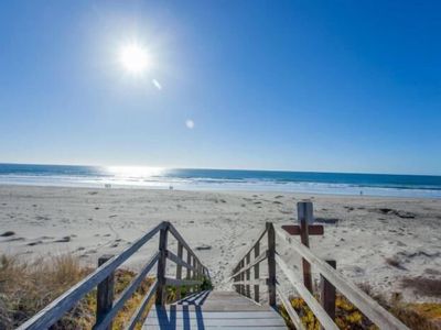 Steps from sand, pickleball, toys, garage!