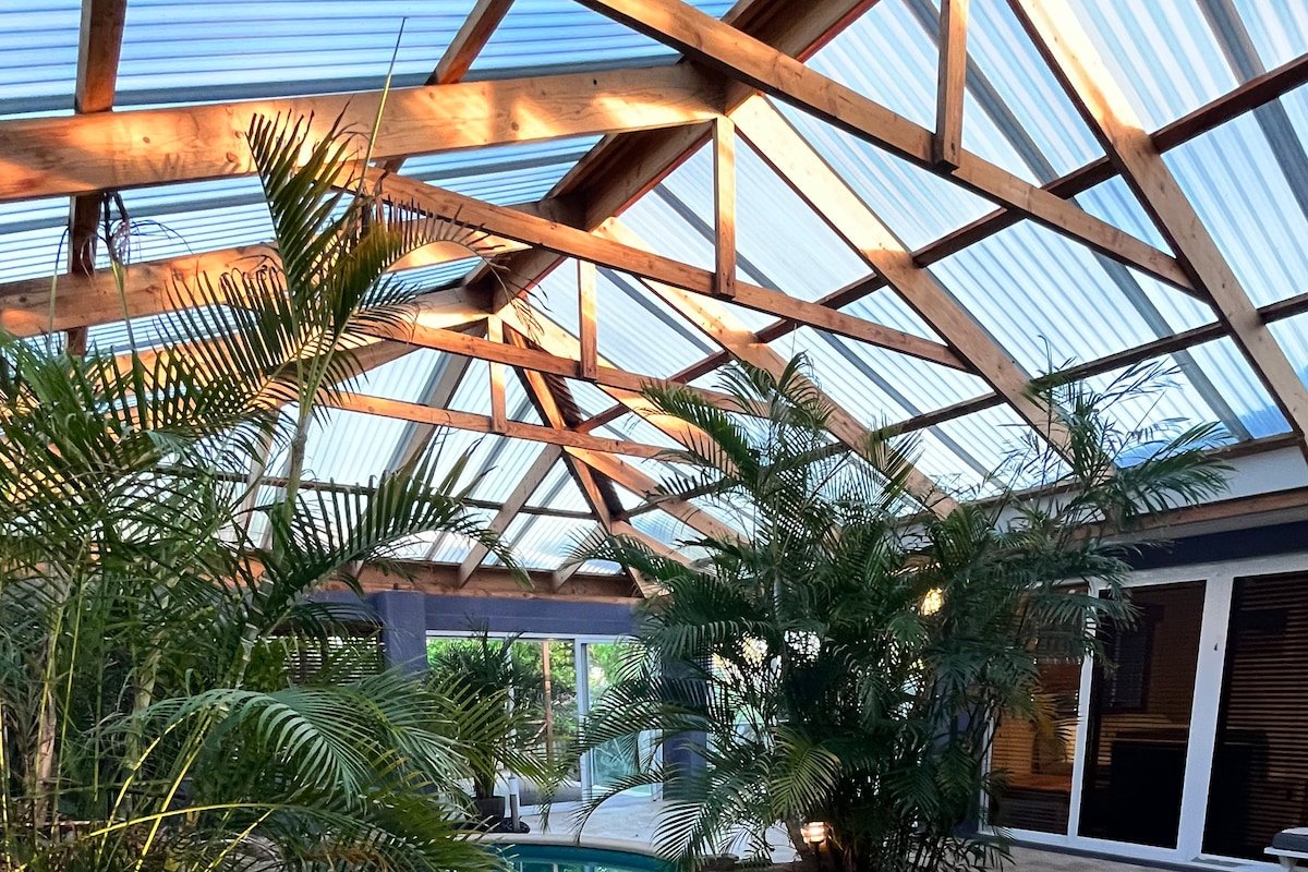 Carina House Halls Head gallery image 2