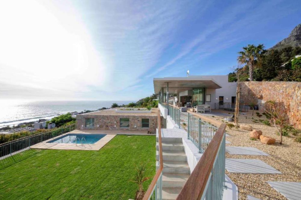 Photo 2 of Llandudno Summer accommodation in Llandudno, Cape Town with 4 bedrooms and 4 bathrooms