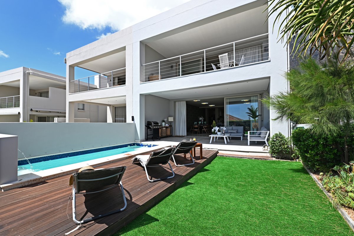 Cape Blue – Camps Bay Luxury Villa (5 Star)